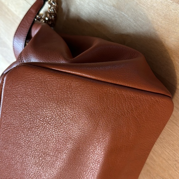 VALENTIO by Mario - Picture 2 of 5